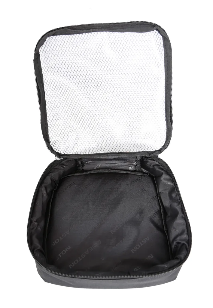 EASTON CASES CUBE 77 QUARTER POCKET BLACK