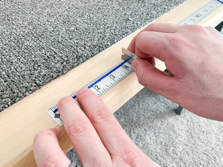 LAST CHANCE PEEL N STICK MEASURING TAPE